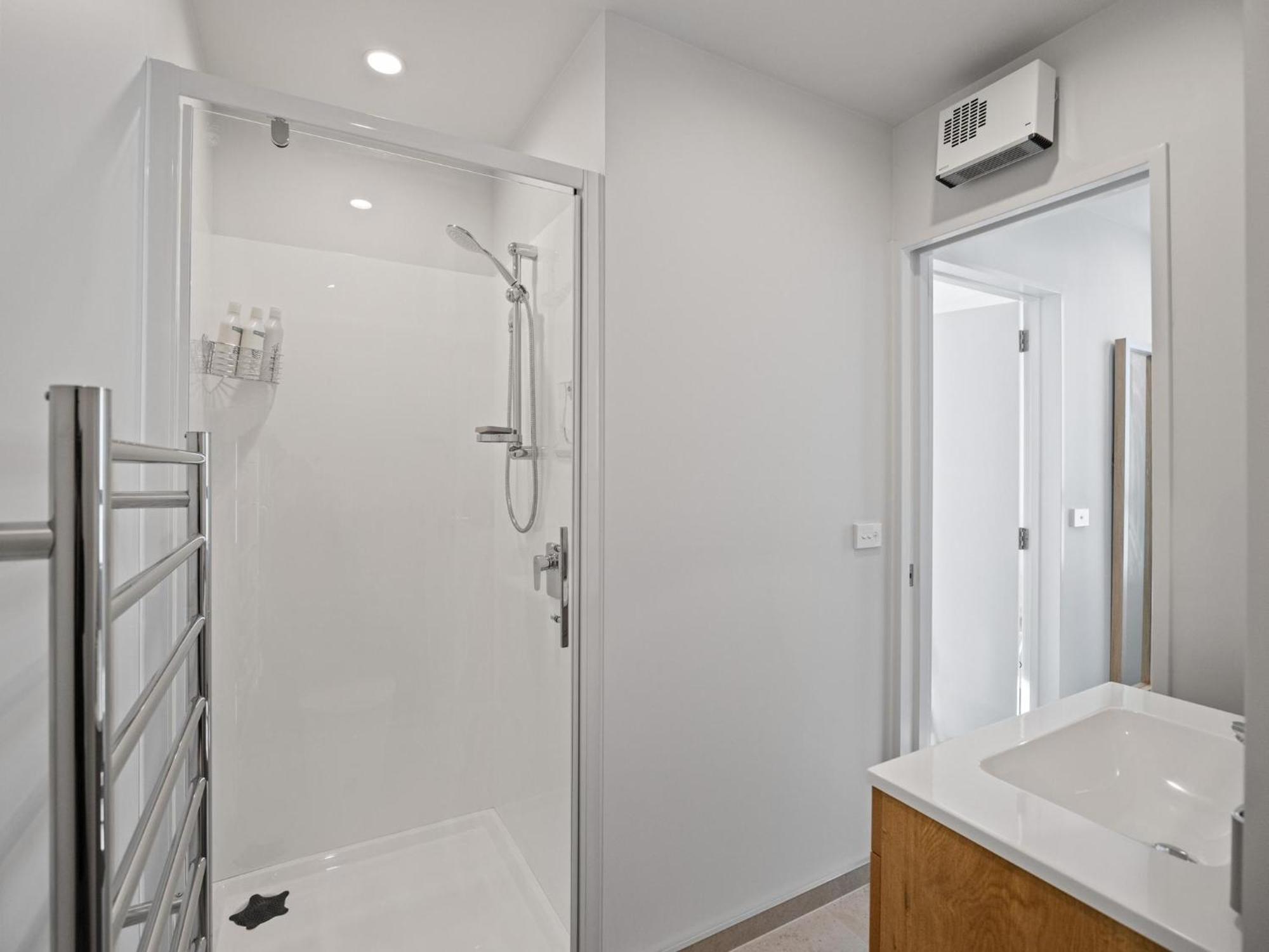 Cbd 2 Bed 2 Bath With Free Parking Apartamento